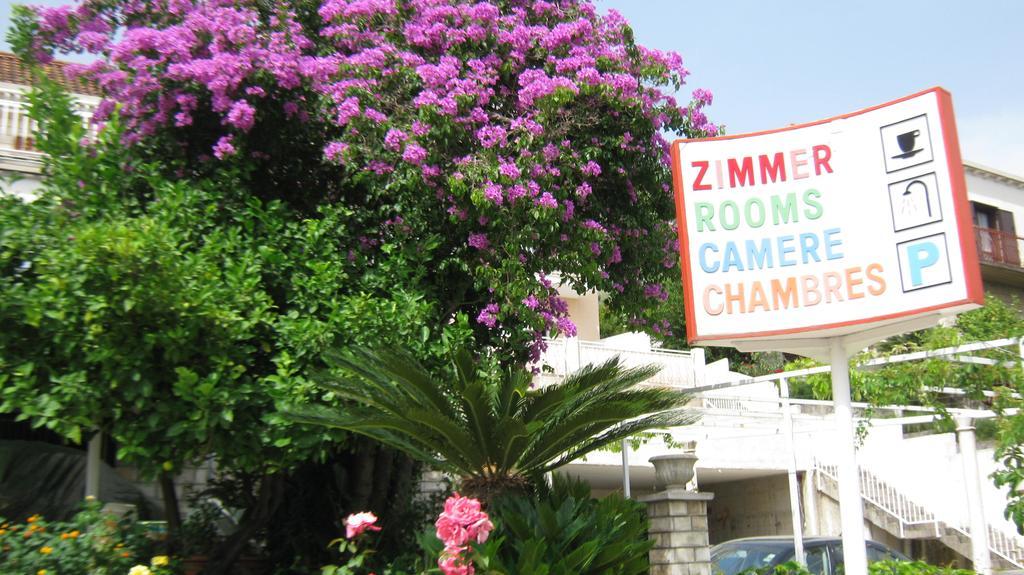 Perun Guest House Mlini Exterior foto